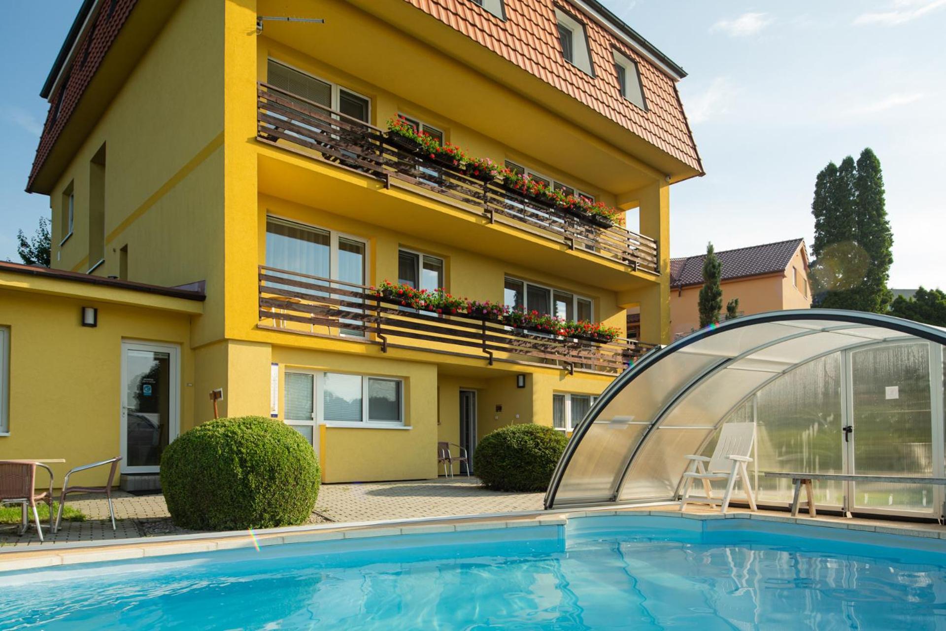 Pension Primus Beroun  Esterno foto